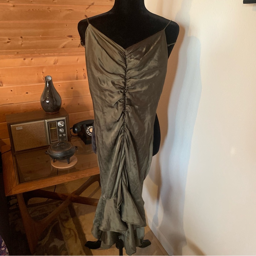Betsey Johnson Gray Sleeveless Sweetheart Gown